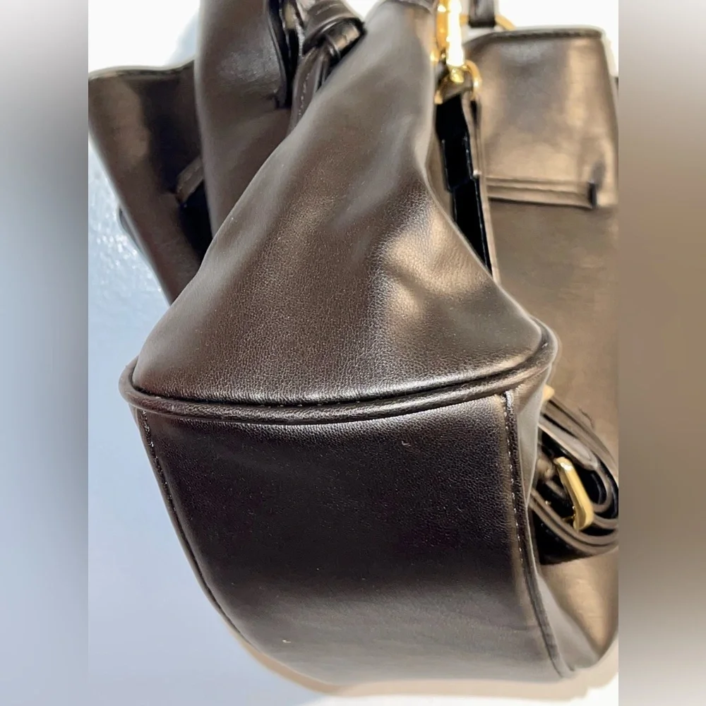 NWT (not attached) Badgley Mischka Vegan Leather Black Shoulder Bag - Picture 3 of 12